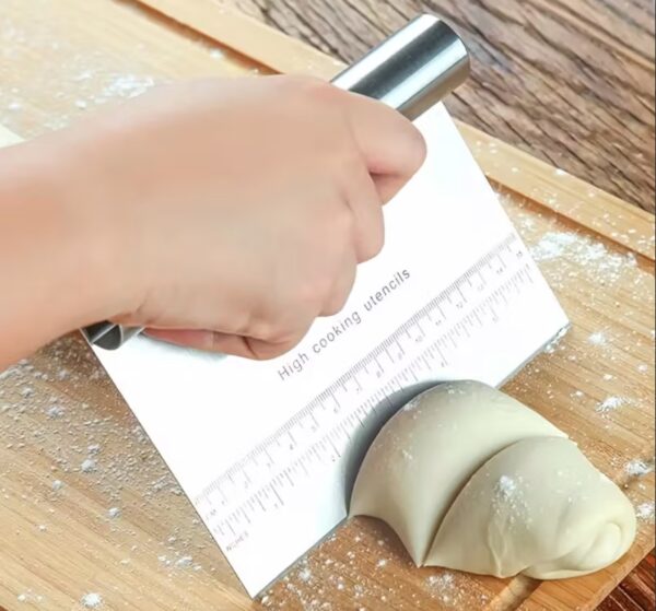 taignalõikur ja lauakraapija roostevabast terasest