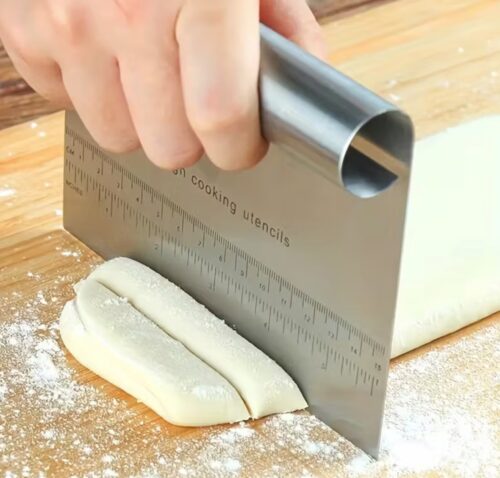 taignalõikur ja lauakraapija roostevabast terasest